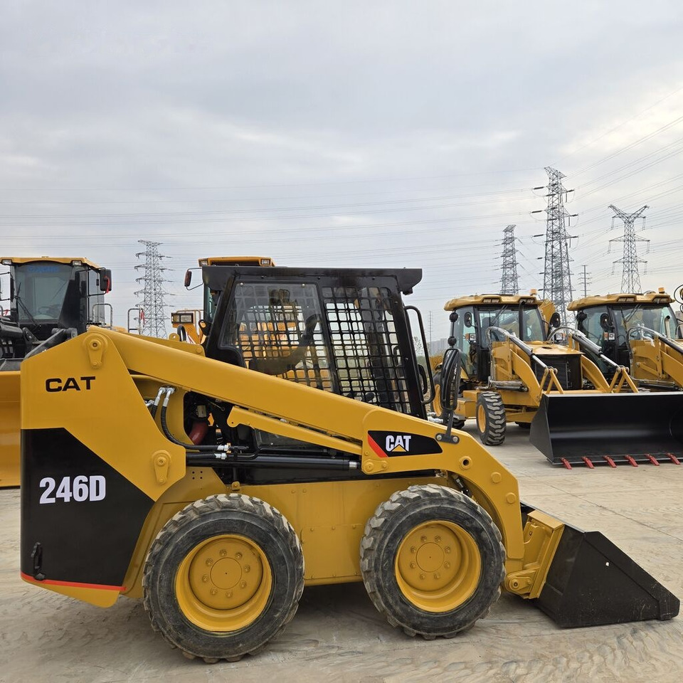 Caterpillar 246D - Mini pá carregadora: foto 3 Caterpillar 246D - Mini pá carregadora: foto 3