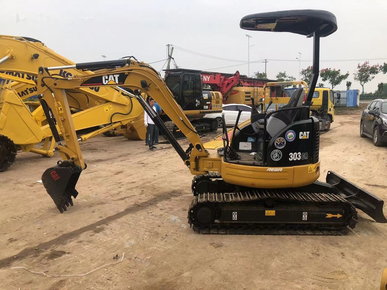 Caterpillar 303CR - Mini escavadeira: foto 1 Caterpillar 303CR - Mini escavadeira: foto 1