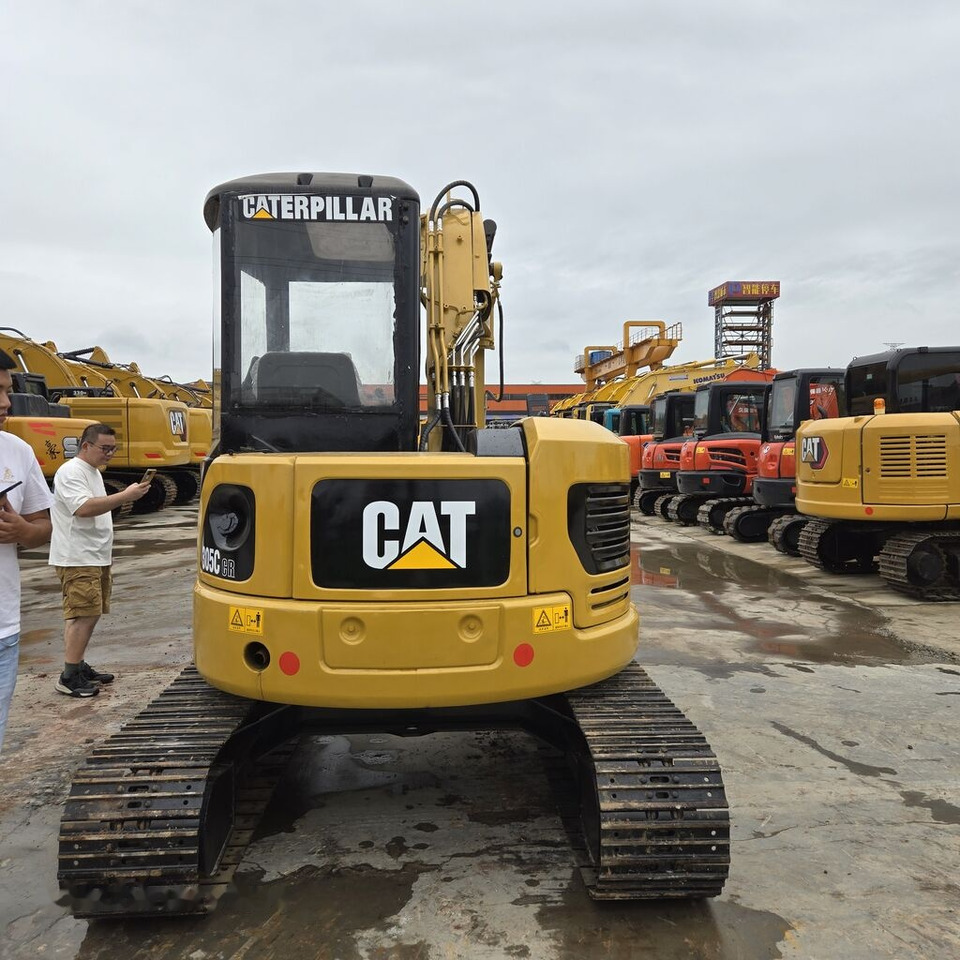Caterpillar 305C - Mini escavadeira: foto 1 Caterpillar 305C - Mini escavadeira: foto 1