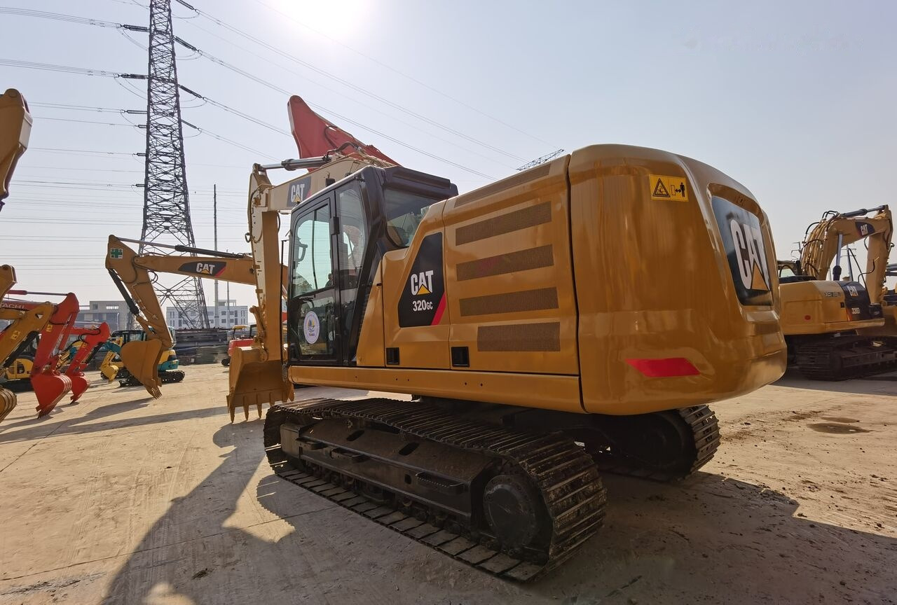 Caterpillar 320GC - Escavadora de rastos: foto 2 Caterpillar 320GC - Escavadora de rastos: foto 2