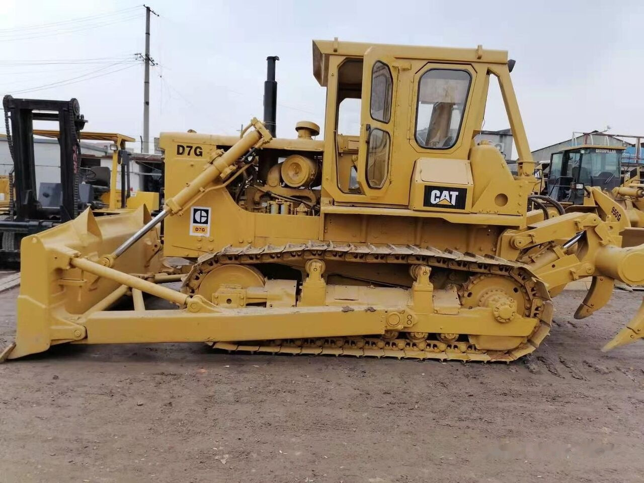 Caterpillar D7G - Buldôzer: foto 4 Caterpillar D7G - Buldôzer: foto 4