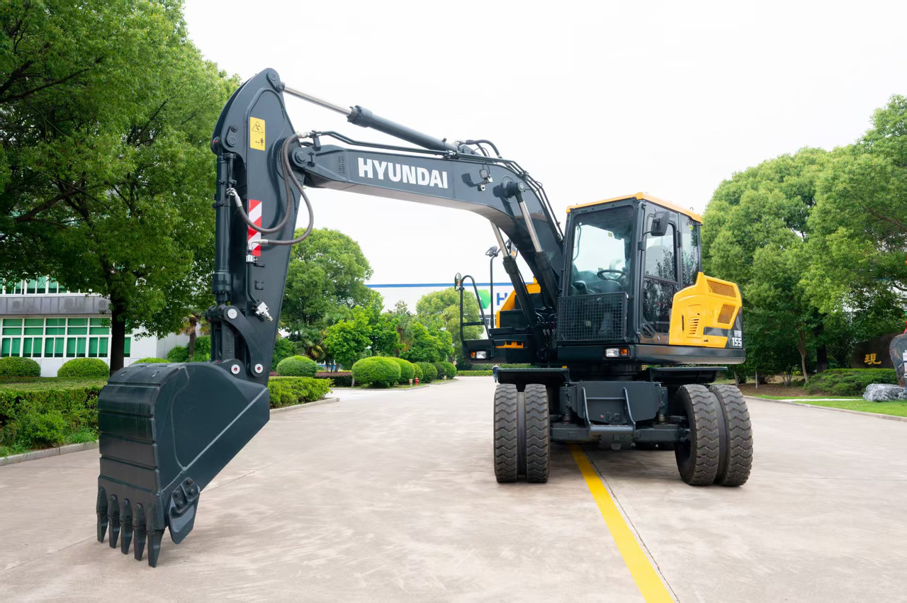 HYUNDAI HW155 - Escavadeira de rodas: foto 3 HYUNDAI HW155 - Escavadeira de rodas: foto 3