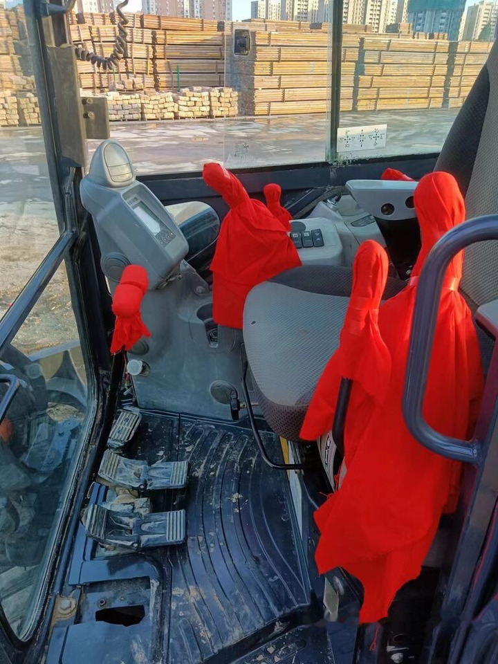 Mini escavadeira Hitachi ZX35U-5A: foto 10