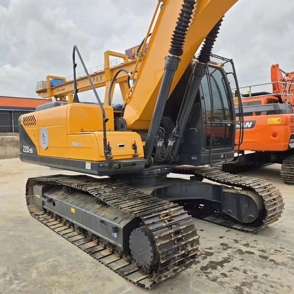 Escavadora de rastos Hyundai R220LC-9s: foto 8