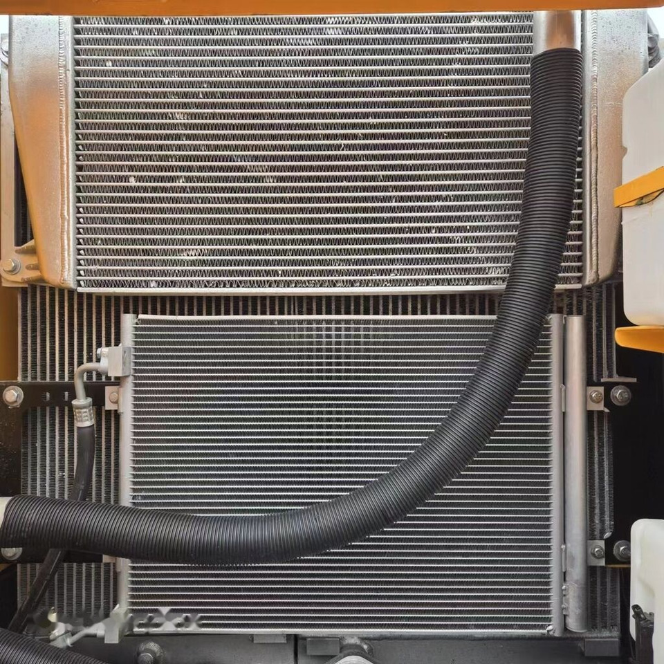 Escavadora de rastos Hyundai R220LC-9s: foto 13