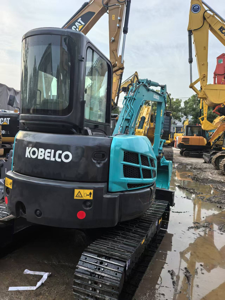 KOBELCO SK55SR - Mini escavadeira: foto 3 KOBELCO SK55SR - Mini escavadeira: foto 3