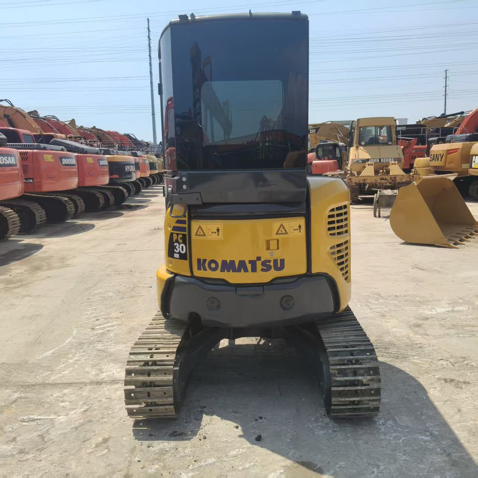 KOMATSU PC30 - Mini escavadeira: foto 4 KOMATSU PC30 - Mini escavadeira: foto 4