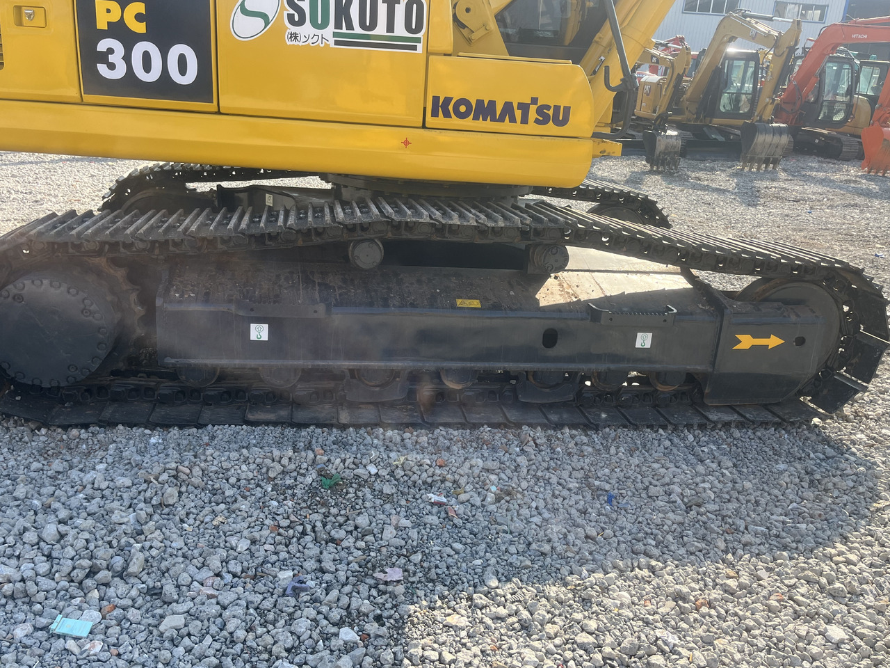 Escavadora de rastos KOMATSU PC300-7: foto 8