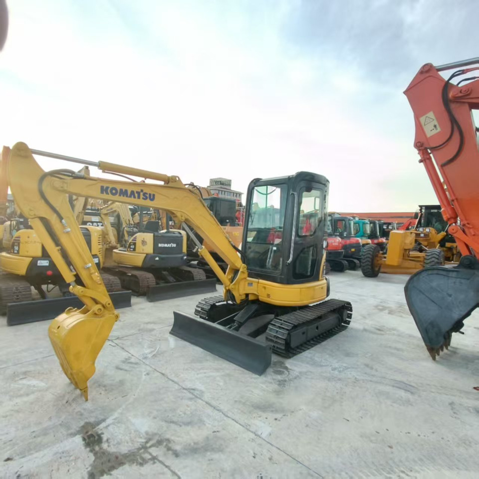 KOMATSU PC35MR - Mini escavadeira: foto 4 KOMATSU PC35MR - Mini escavadeira: foto 4