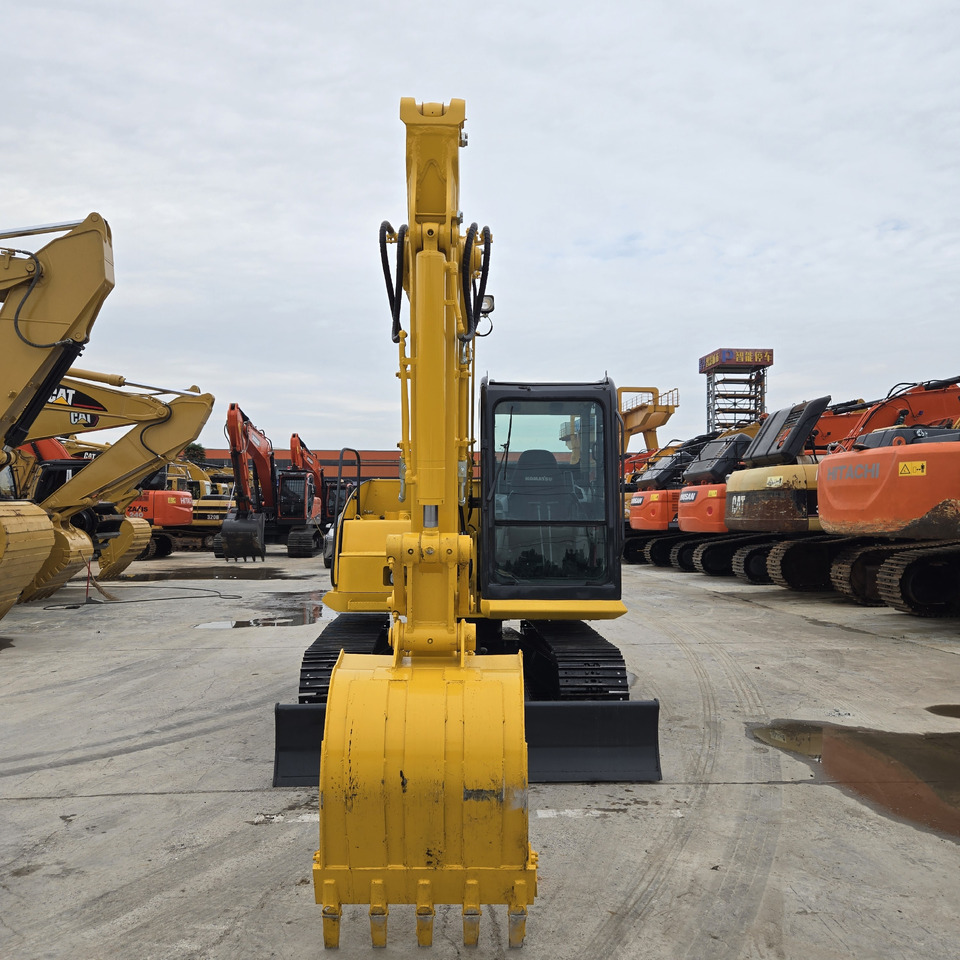 KOMATSU PC70-8 - Mini escavadeira: foto 4 KOMATSU PC70-8 - Mini escavadeira: foto 4