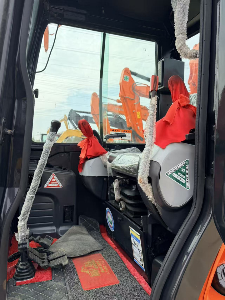 Mini escavadeira KUBOTA KX057-4: foto 6