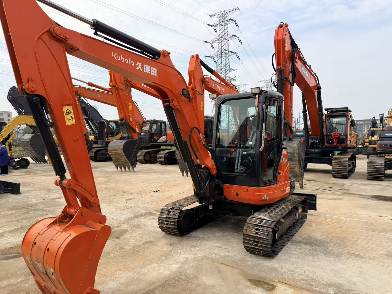Mini escavadeira KUBOTA KX057-4: foto 8