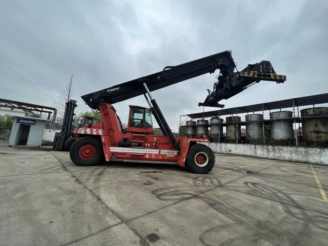 Kalmar DRF450-60S5 - Reachstacker porta contentores: foto 2 Kalmar DRF450-60S5 - Reachstacker porta contentores: foto 2
