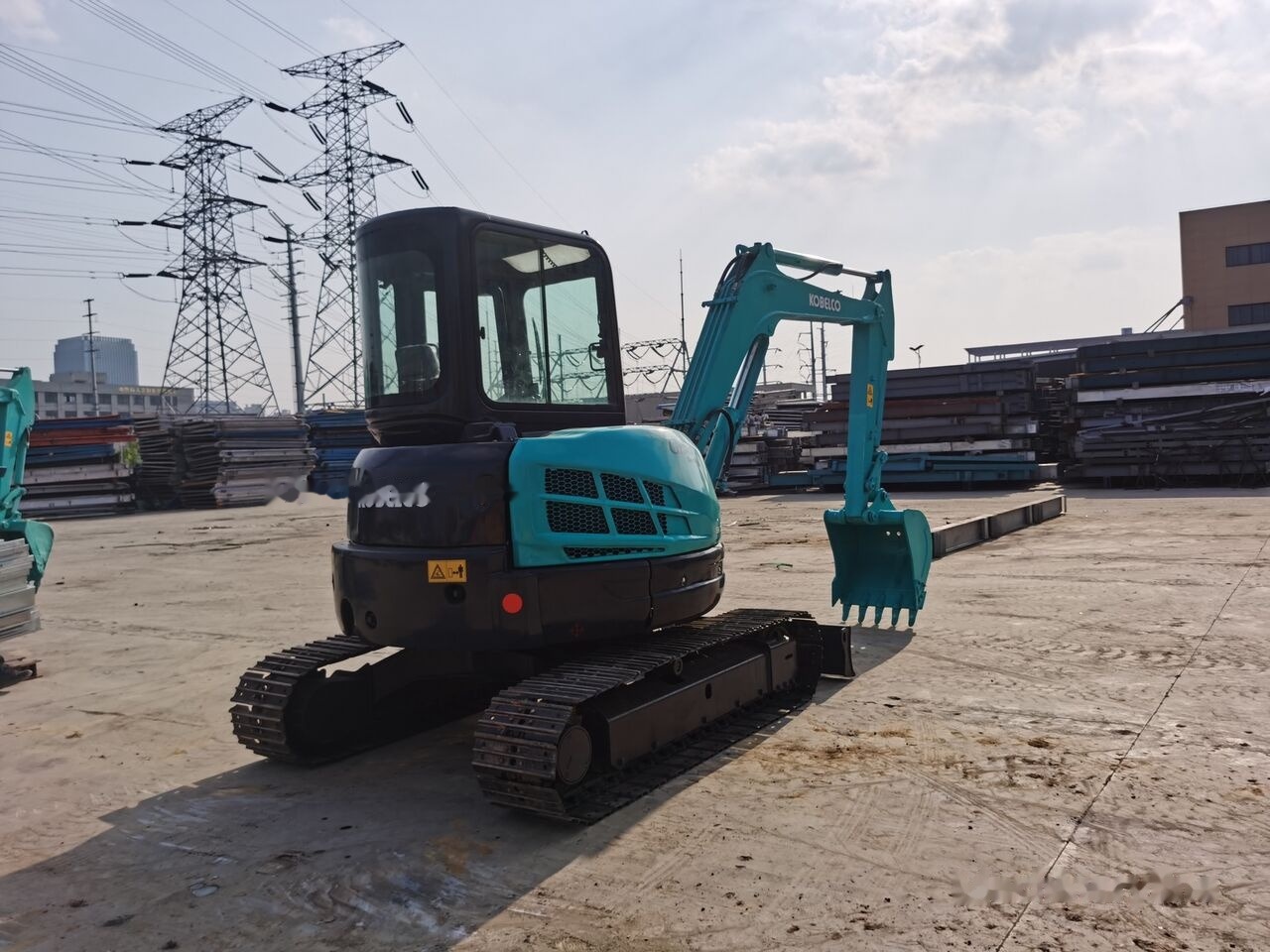Kobelco SK55SR - Mini escavadeira: foto 4 Kobelco SK55SR - Mini escavadeira: foto 4