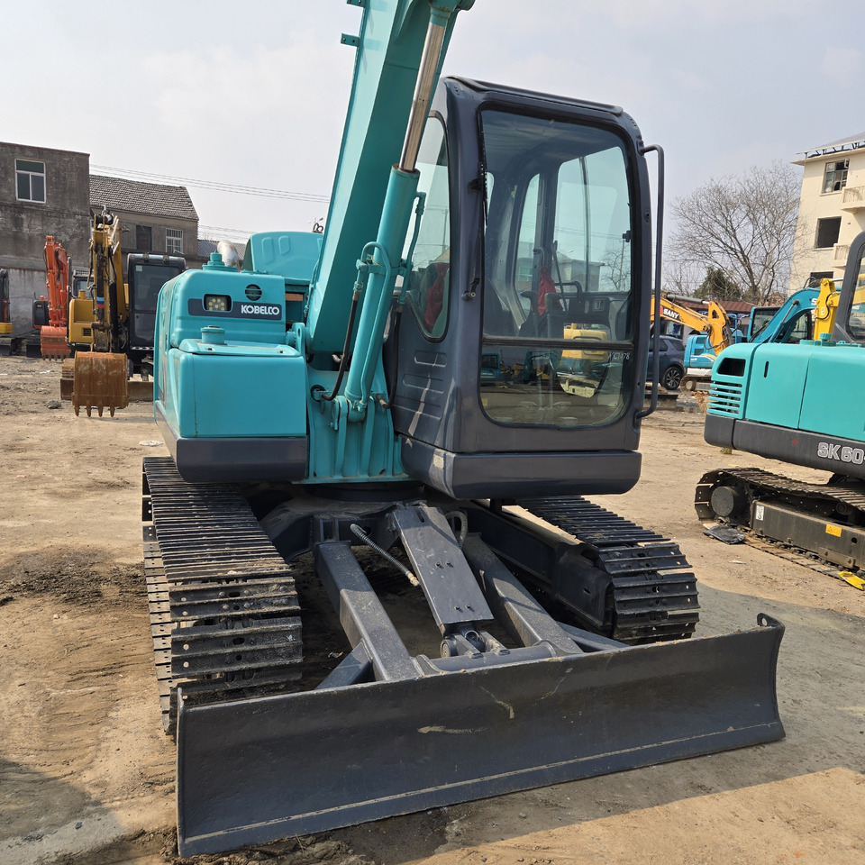 Kobelco SK75-8 - Mini escavadeira: foto 5 Kobelco SK75-8 - Mini escavadeira: foto 5