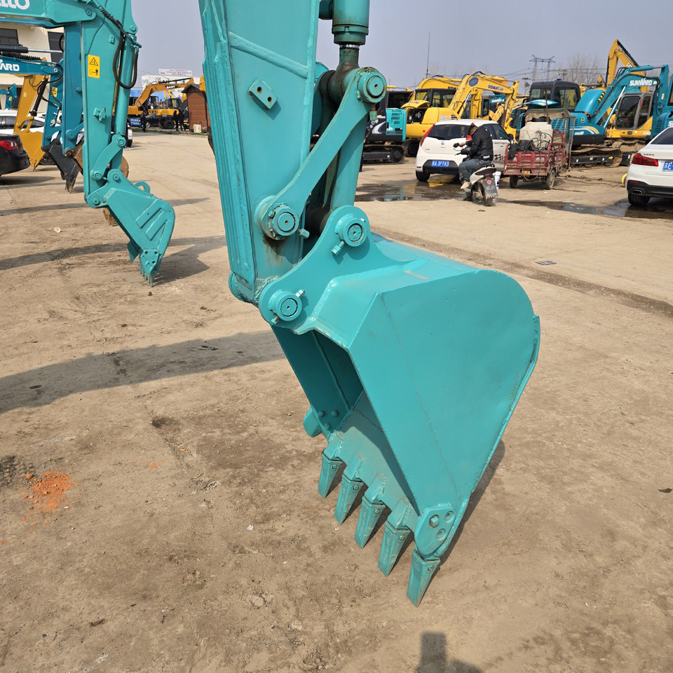 Kobelco SK75-8 - Mini escavadeira: foto 3 Kobelco SK75-8 - Mini escavadeira: foto 3
