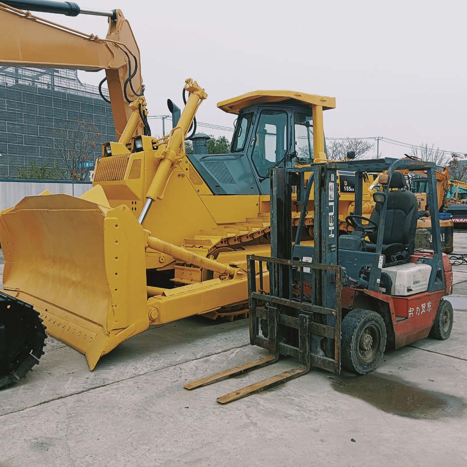 Komatsu D155A-5 - Buldôzer: foto 3 Komatsu D155A-5 - Buldôzer: foto 3