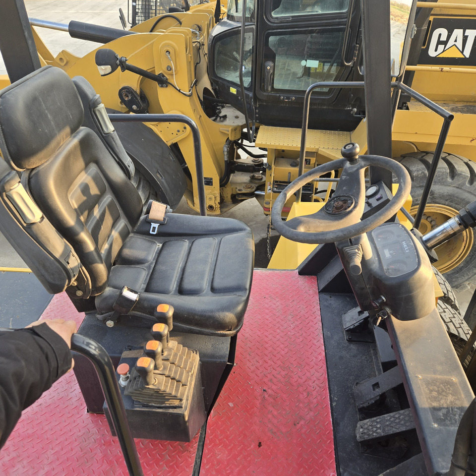 Empilhador a diesel Komatsu FD200: foto 8