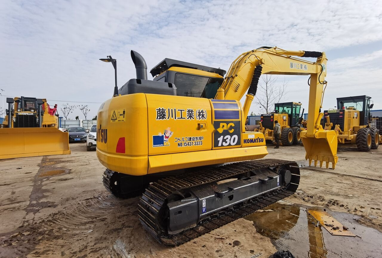 Komatsu PC130 - Escavadora de rastos: foto 1 Komatsu PC130 - Escavadora de rastos: foto 1