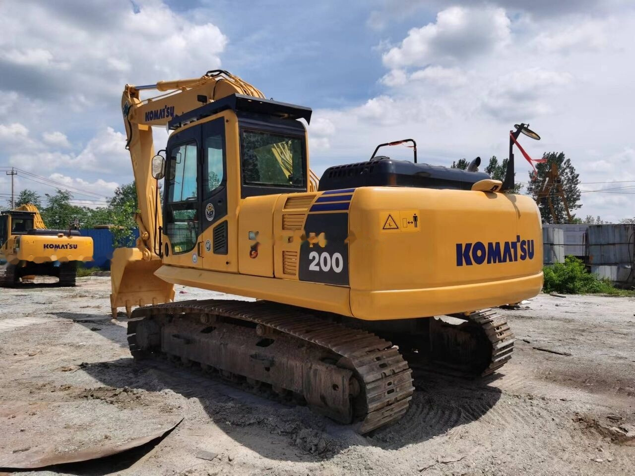 Komatsu PC200 - Escavadora de rastos: foto 2 Komatsu PC200 - Escavadora de rastos: foto 2