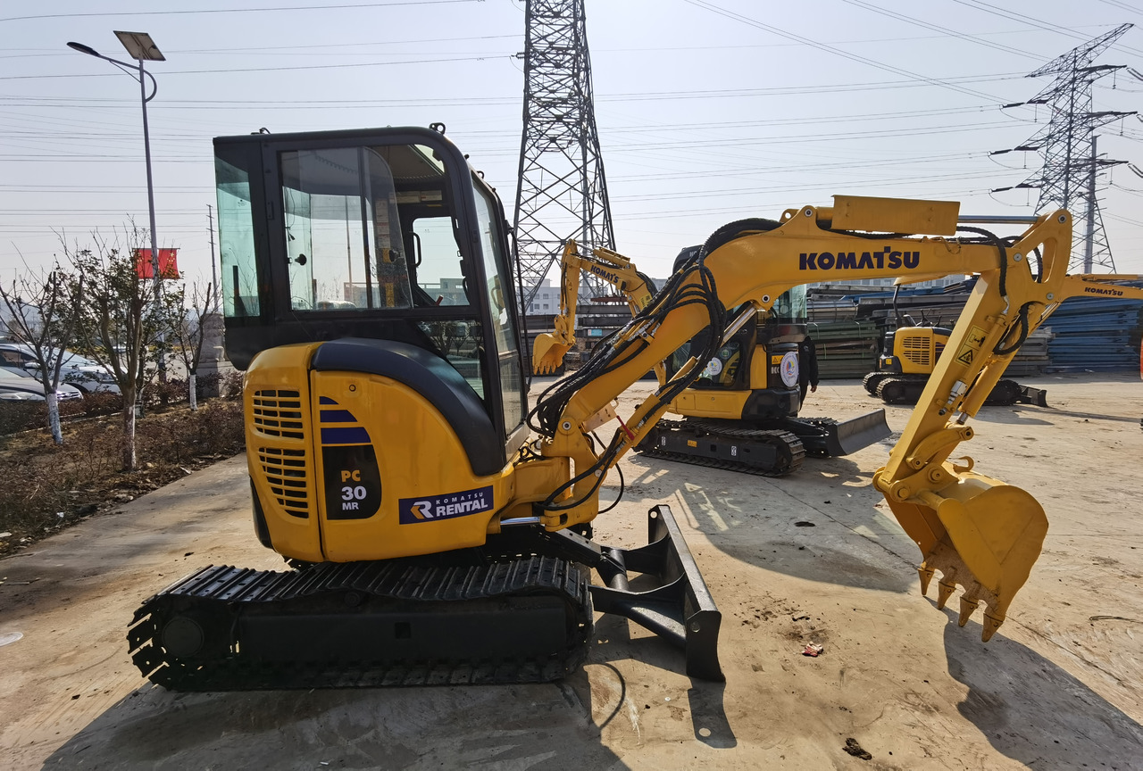 Komatsu PC30MR - Mini escavadeira: foto 4 Komatsu PC30MR - Mini escavadeira: foto 4