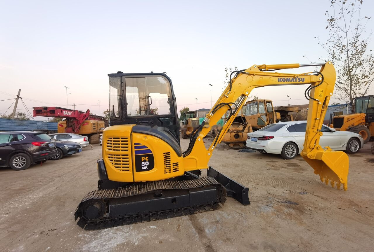 Komatsu PC50MR - Mini escavadeira: foto 4 Komatsu PC50MR - Mini escavadeira: foto 4
