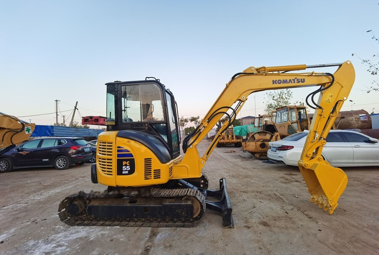 Komatsu PC55MR - Mini escavadeira: foto 1 Komatsu PC55MR - Mini escavadeira: foto 1