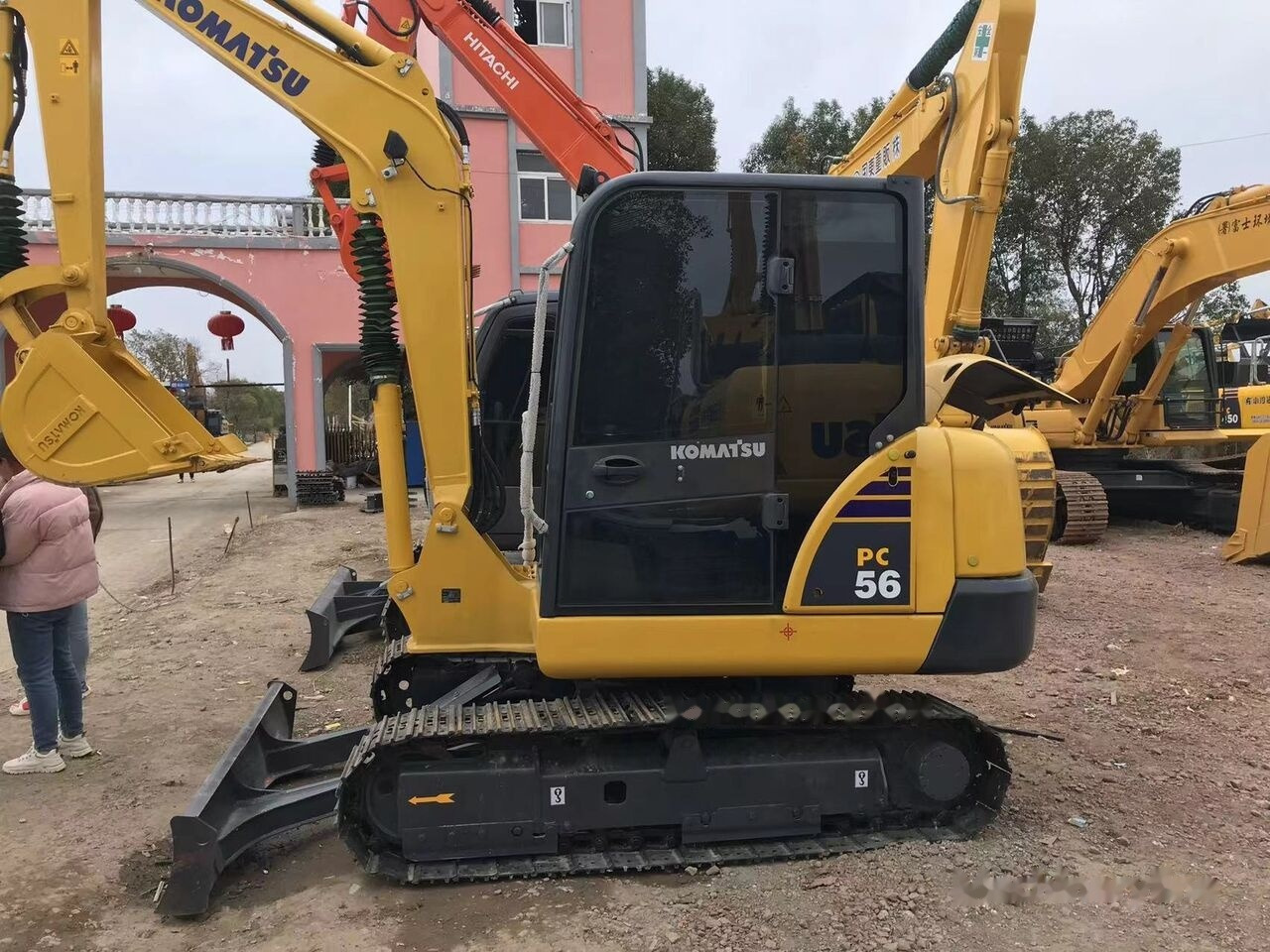 Mini escavadeira Komatsu PC56: foto 6