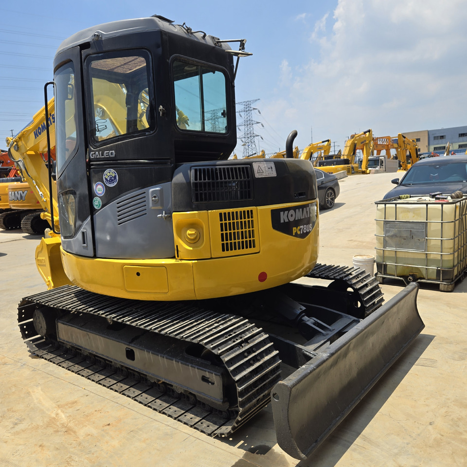 Komatsu PC78US - Mini escavadeira: foto 5 Komatsu PC78US - Mini escavadeira: foto 5
