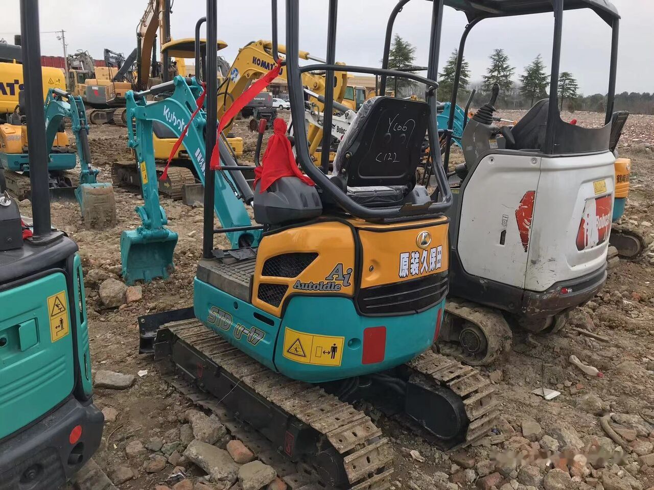 Mini escavadeira Kubota U17: foto 7