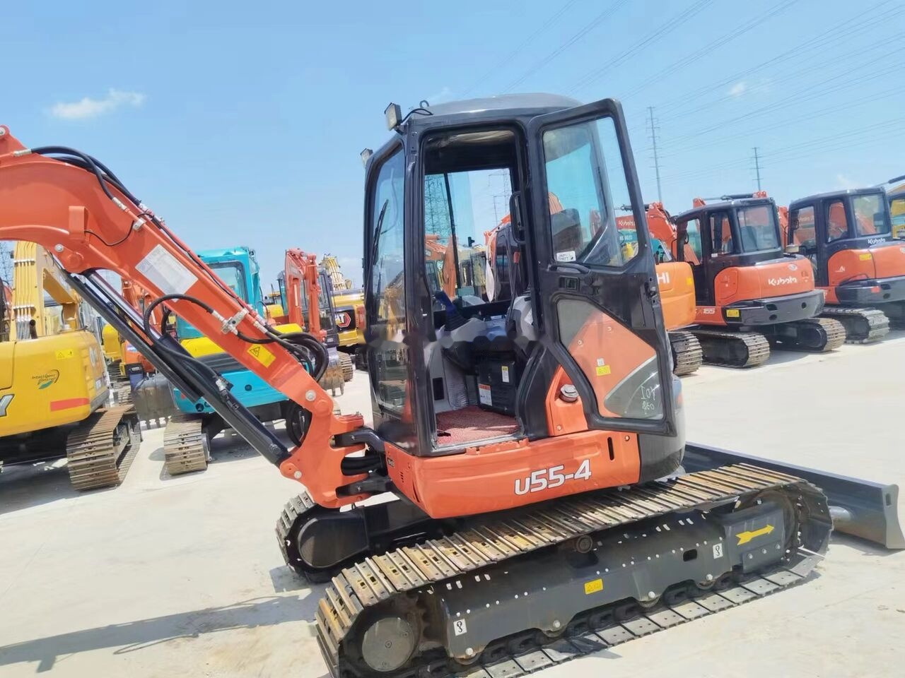 Kubota U55 - Mini escavadeira: foto 1 Kubota U55 - Mini escavadeira: foto 1