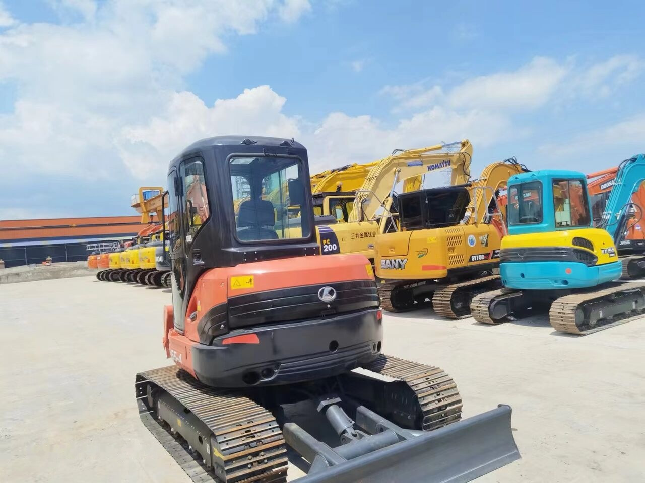 Kubota U55 - Mini escavadeira: foto 2 Kubota U55 - Mini escavadeira: foto 2