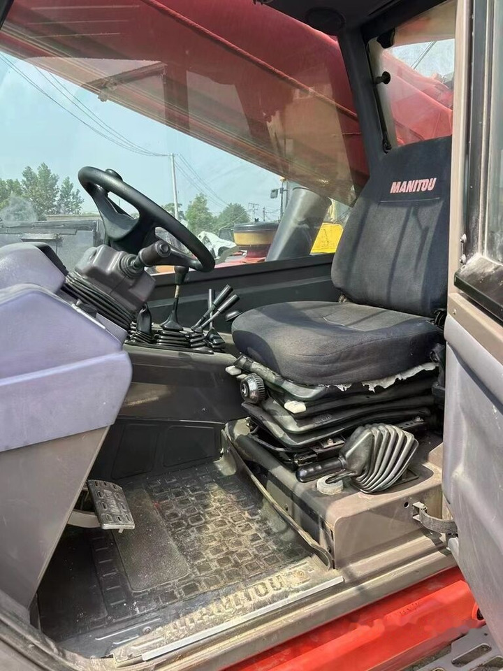 Manitou MT1740 - Empilhador telescópico: foto 5 Manitou MT1740 - Empilhador telescópico: foto 5