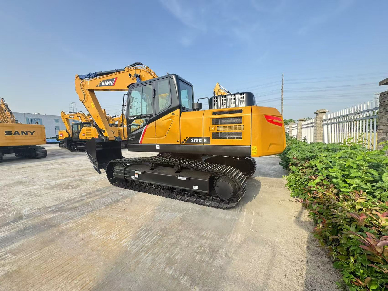 SANY SY215 - Escavadora de rastos: foto 1 SANY SY215 - Escavadora de rastos: foto 1