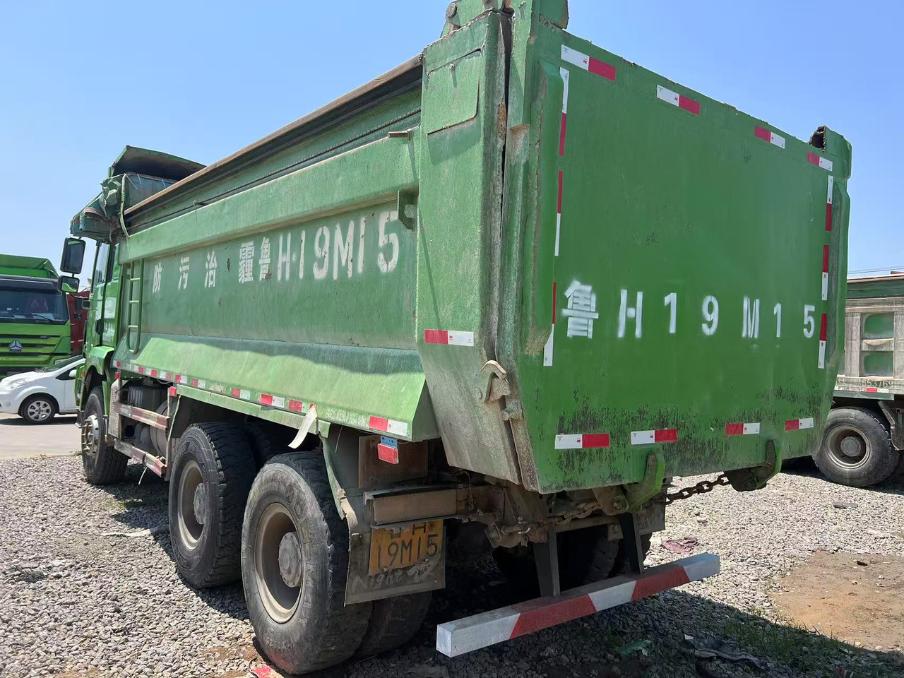 SHACMAN M3000 6x4 - Camião basculante: foto 5 SHACMAN M3000 6x4 - Camião basculante: foto 5