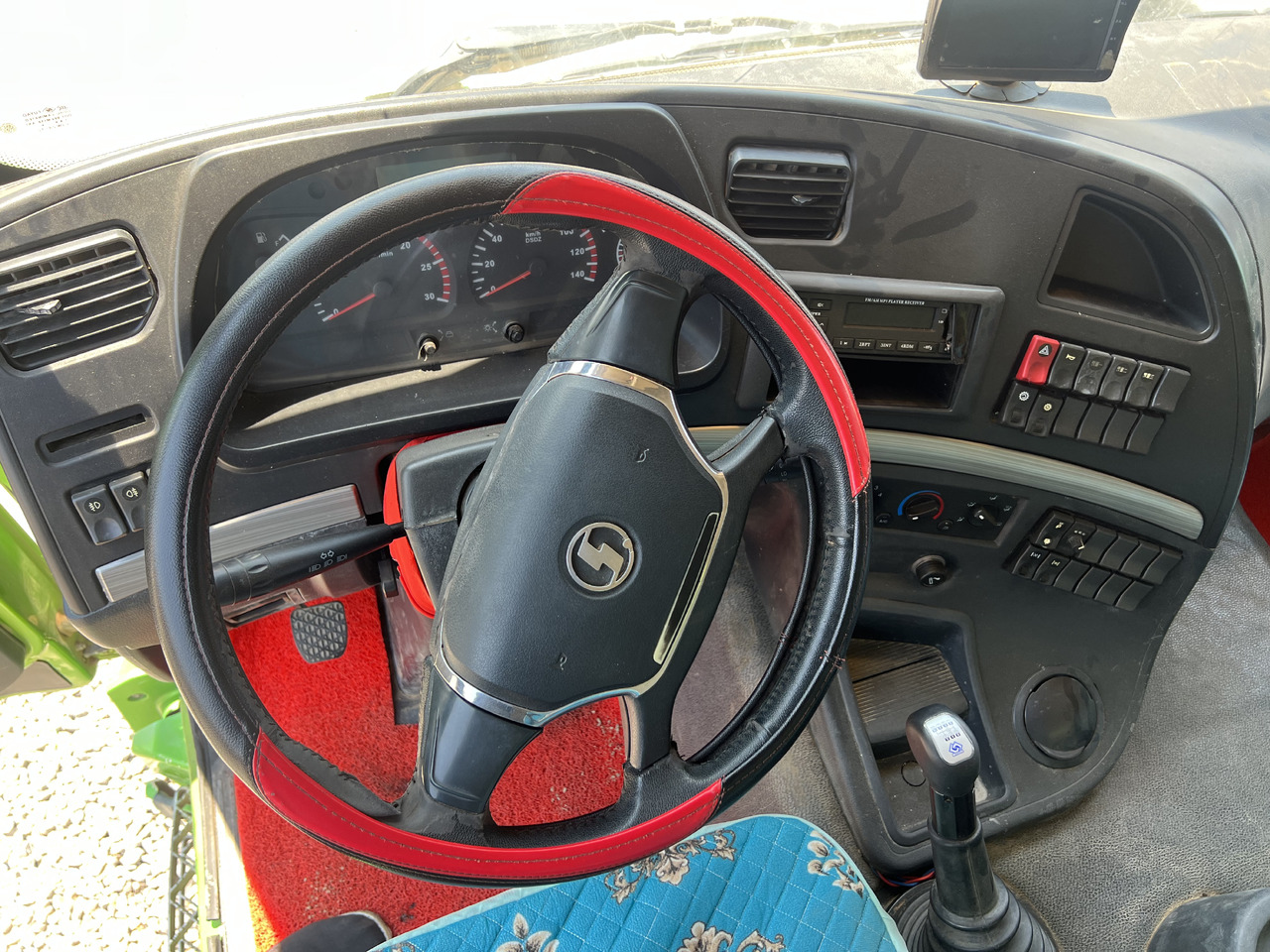 Camião basculante SHACMAN M3000: foto 8 Camião basculante SHACMAN M3000: foto 8