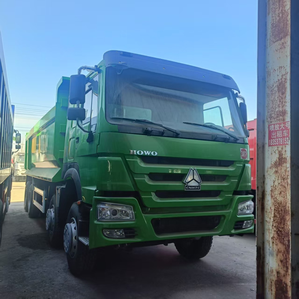 SINOTRUK HOWO - Camião furgão: foto 2 SINOTRUK HOWO - Camião furgão: foto 2