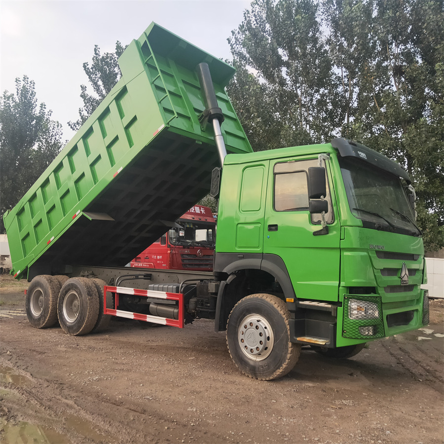 SINOTRUK HOWO - Camião basculante: foto 4 SINOTRUK HOWO - Camião basculante: foto 4