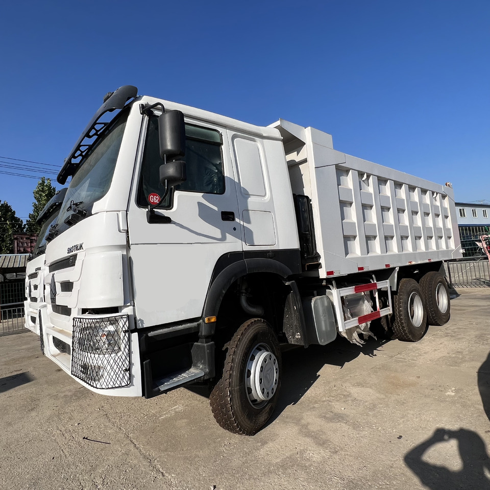 SINOTRUK HOWO - Camião basculante: foto 2 SINOTRUK HOWO - Camião basculante: foto 2