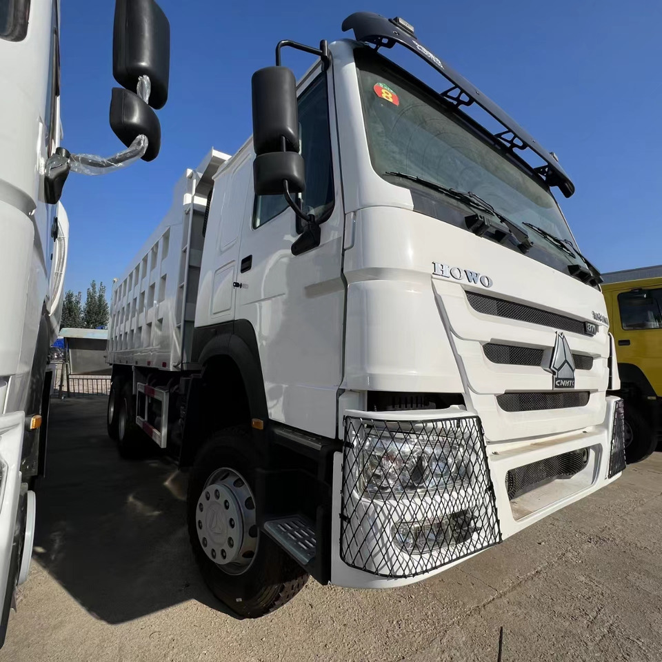 SINOTRUK HOWO - Camião basculante: foto 3 SINOTRUK HOWO - Camião basculante: foto 3