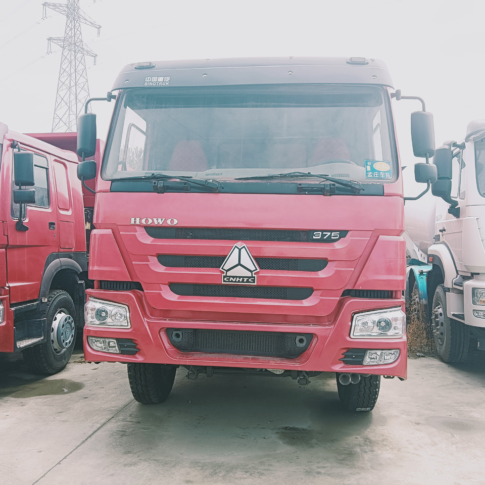 SINOTRUK HOWO - Camião basculante: foto 3 SINOTRUK HOWO - Camião basculante: foto 3