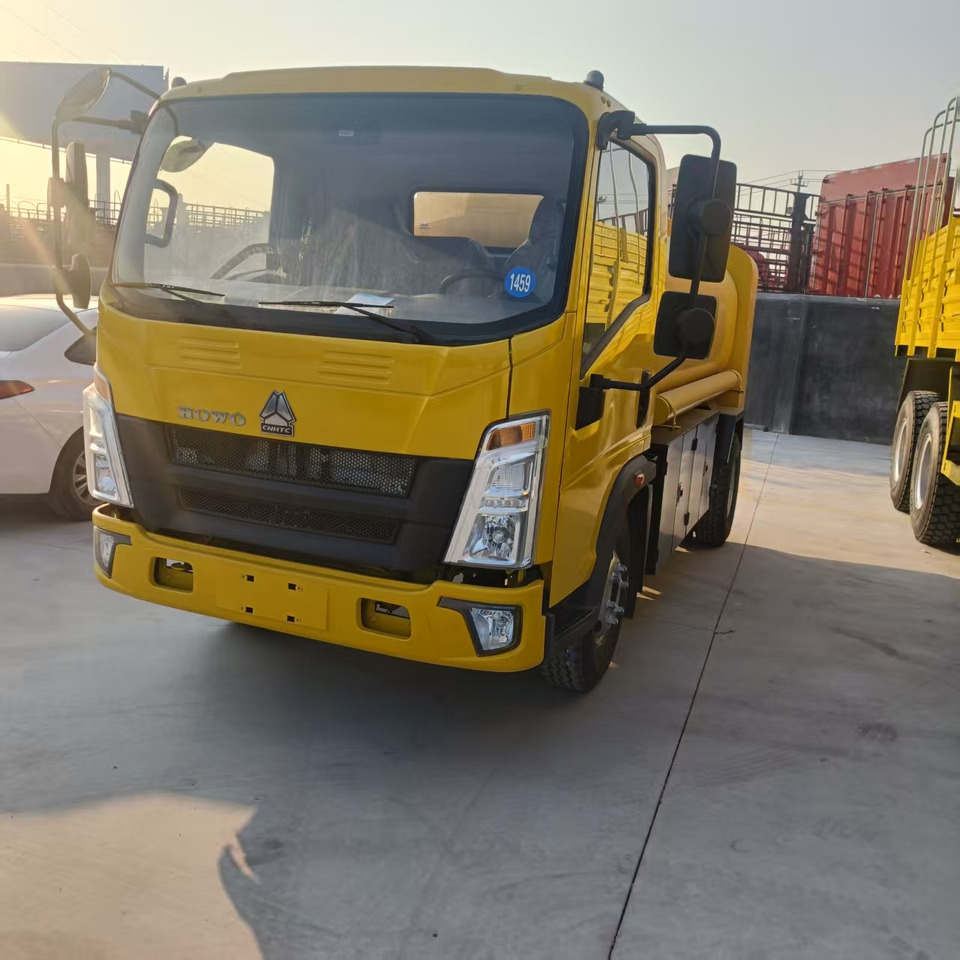 SINOTRUK Tanker truck - Camião cisterna: foto 3 SINOTRUK Tanker truck - Camião cisterna: foto 3