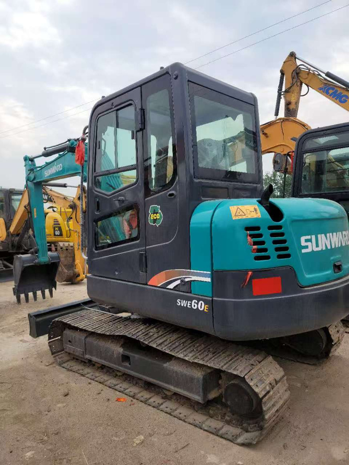 SUNWARD SWE60E - Escavadora de rastos: foto 1 SUNWARD SWE60E - Escavadora de rastos: foto 1