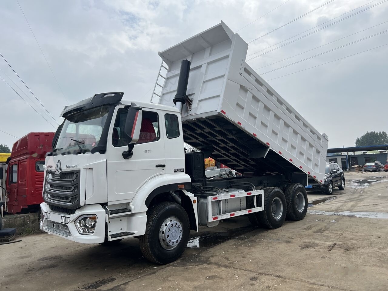 Sinotruk Howo - Camião basculante: foto 3 Sinotruk Howo - Camião basculante: foto 3