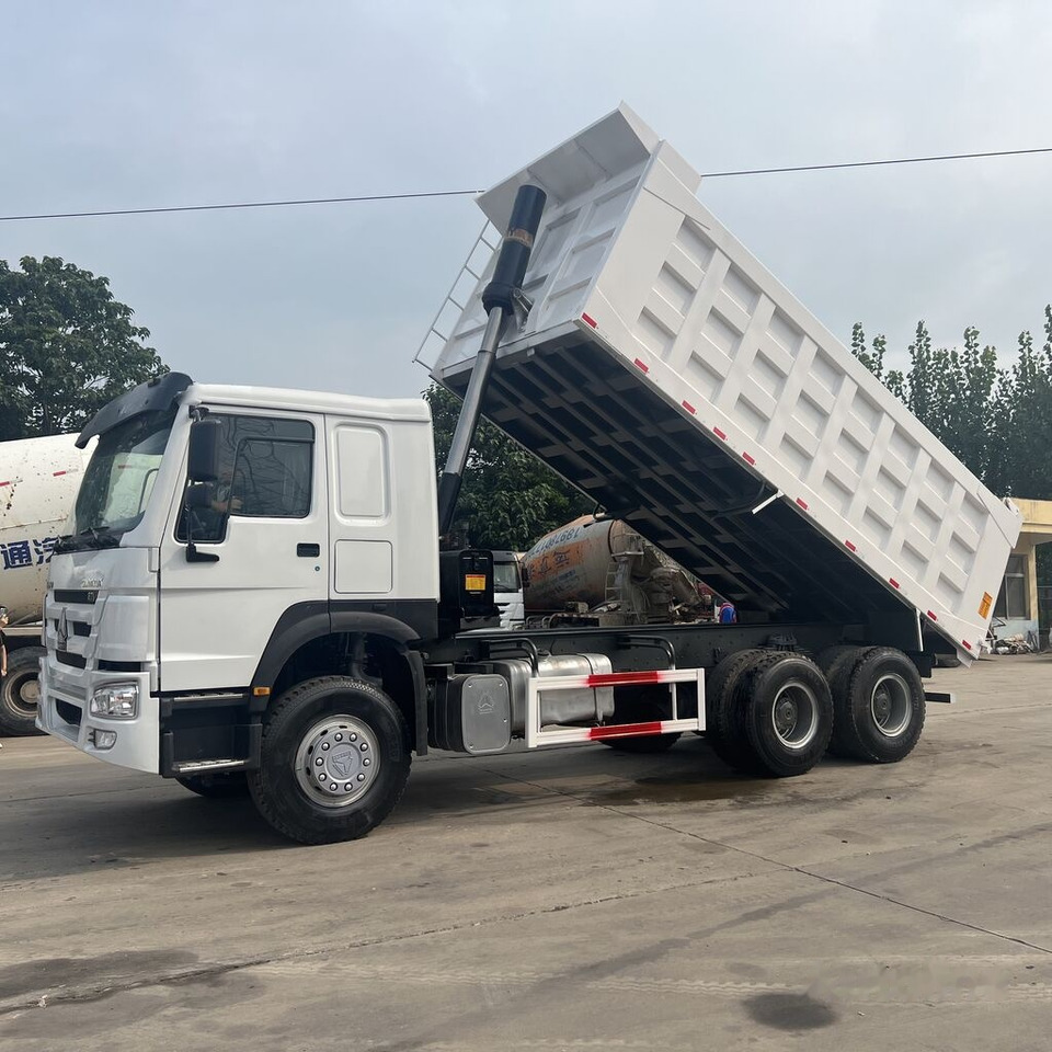 Locação financeira de Sinotruk Howo  Sinotruk Howo: foto 6