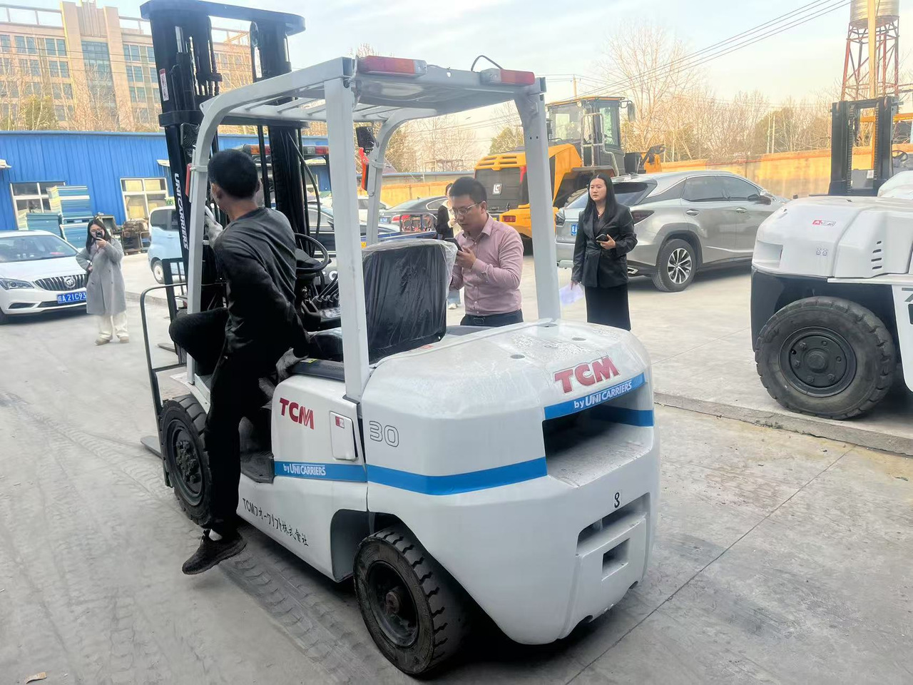 TCM FD30 - Empilhador a diesel: foto 2 TCM FD30 - Empilhador a diesel: foto 2