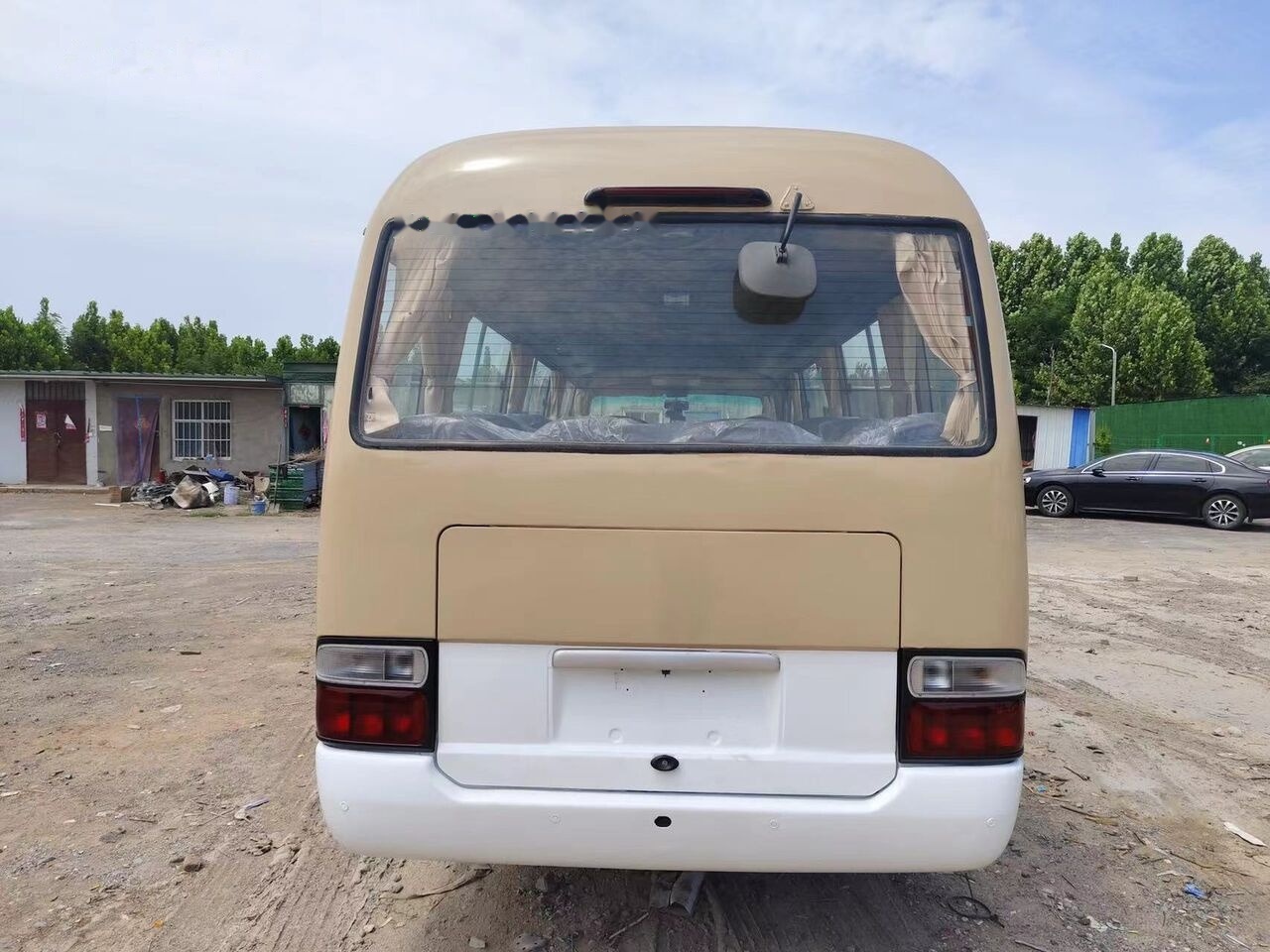 Locação financeira de Toyota Coaster Toyota Coaster: foto 6