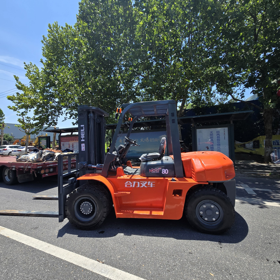 Toyota FD35 - Empilhador a diesel: foto 1 Toyota FD35 - Empilhador a diesel: foto 1