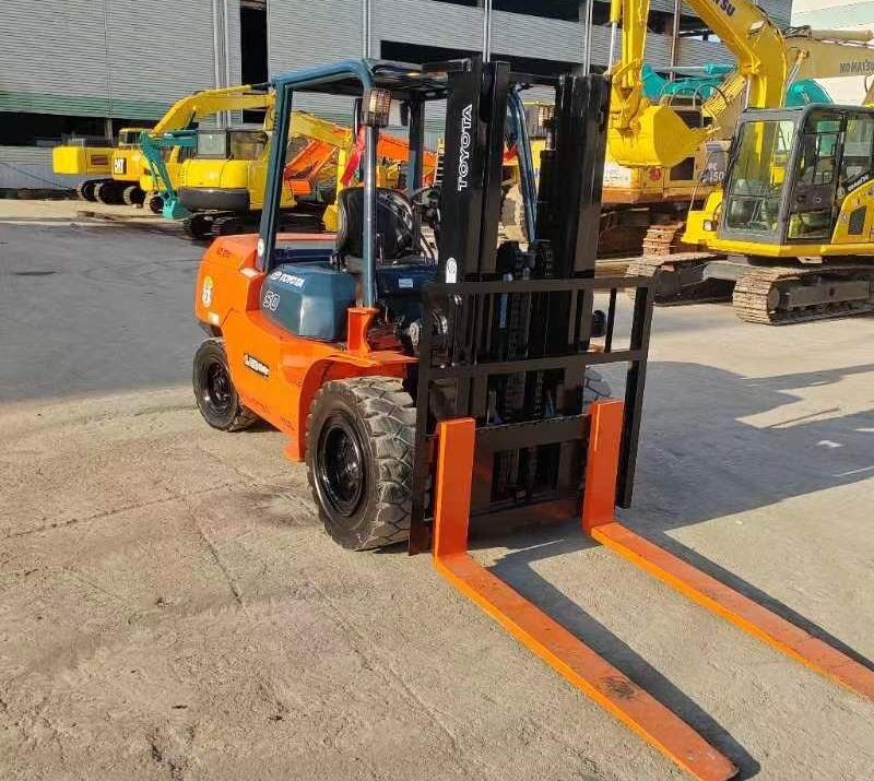 Toyota FD50 - Empilhador a diesel: foto 2 Toyota FD50 - Empilhador a diesel: foto 2