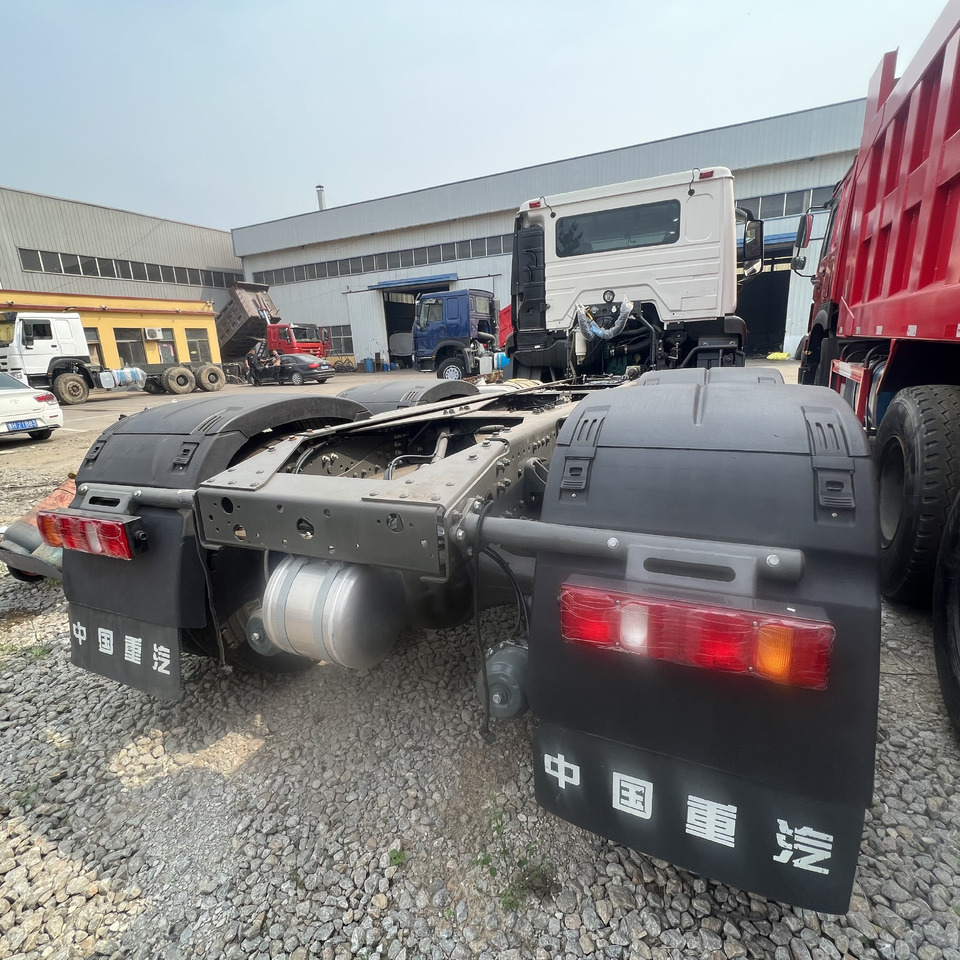 Tractor SINOTRUK HOHAN: foto 6
